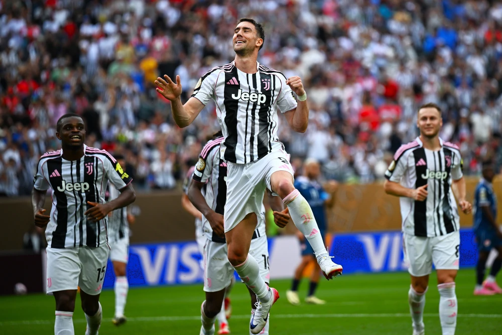 尤文图斯欧冠征程：豪门困局中的挣扎与突围